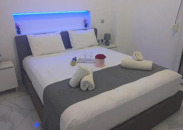 Daire Infinity Blue Panteli