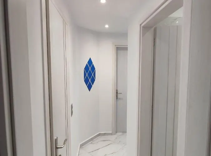 Daire Infinity Blue Panteli