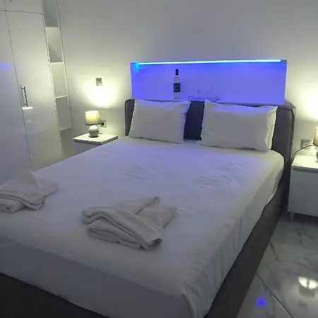 Apartmán Infinity Blue Panteli