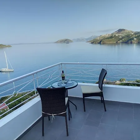 Infinity Blue Apartment