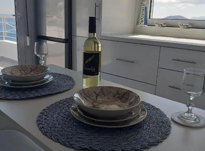 شقة Infinity Blue Panteli